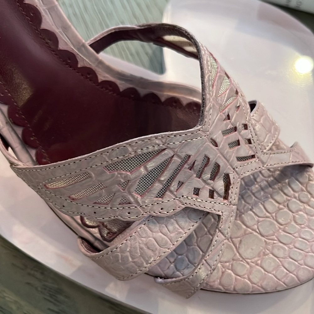 Women's Heels with Ribbon Accent, gold heel - Picture 12 of 14